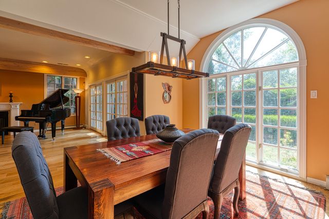 2809 Calle Del Rio NW, Albuquerque, NM 87104