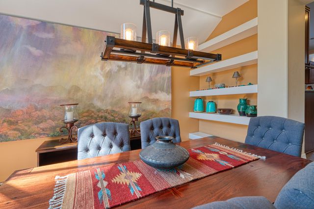 2809 Calle Del Rio NW, Albuquerque, NM 87104