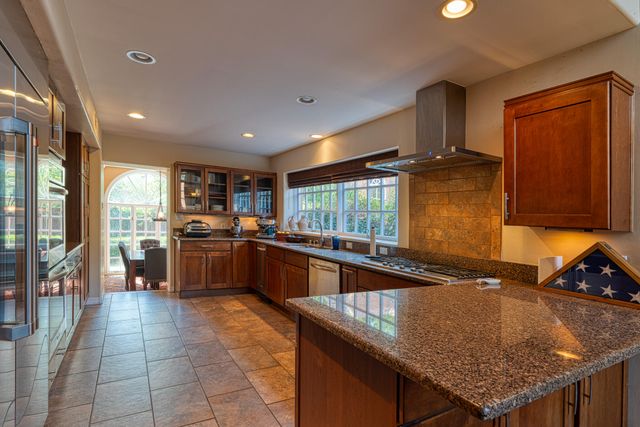 2809 Calle Del Rio NW, Albuquerque, NM 87104