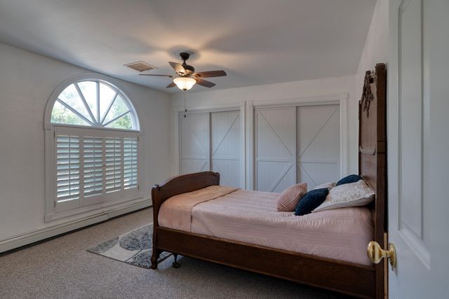 2809 Calle Del Rio NW, Albuquerque, NM 87104