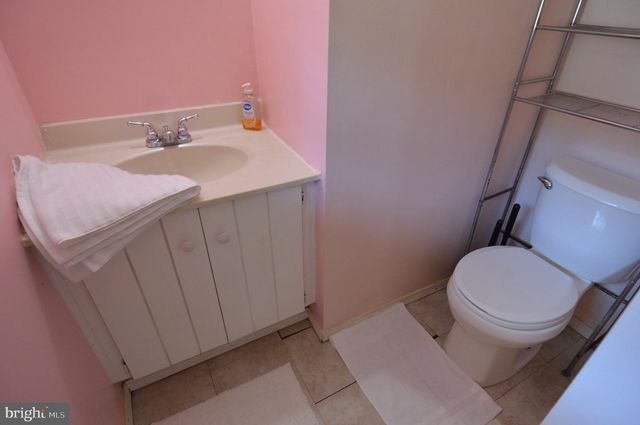 23 PEMBROOK RD, Blackwood, NJ 08012