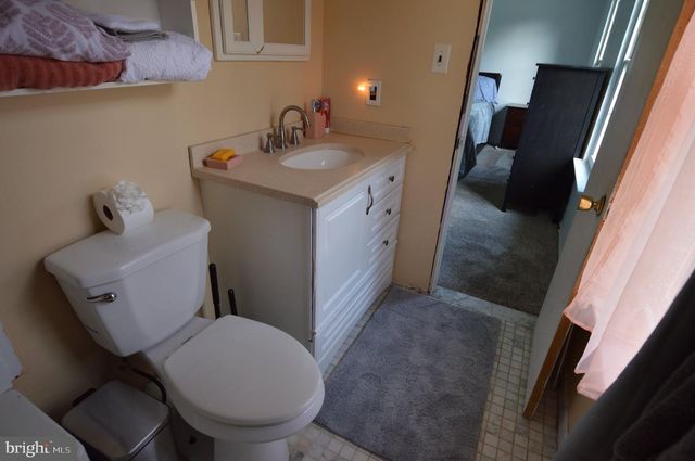 23 PEMBROOK RD, Blackwood, NJ 08012