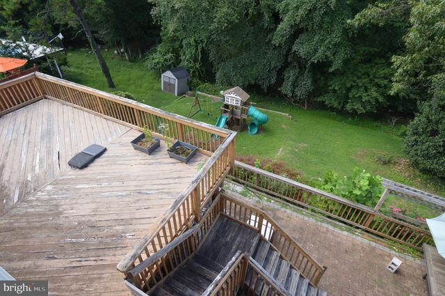 23 PEMBROOK RD, Blackwood, NJ 08012