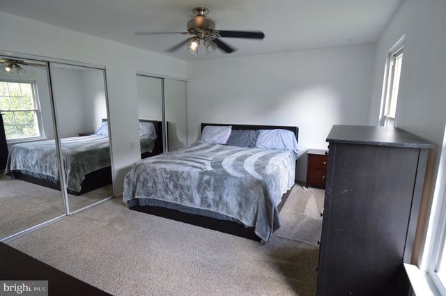 23 PEMBROOK RD, Blackwood, NJ 08012