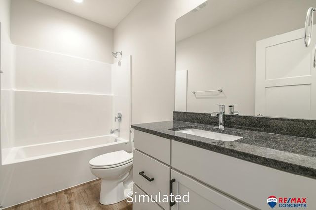 5821 S 94th Street, Lincoln, NE 68526