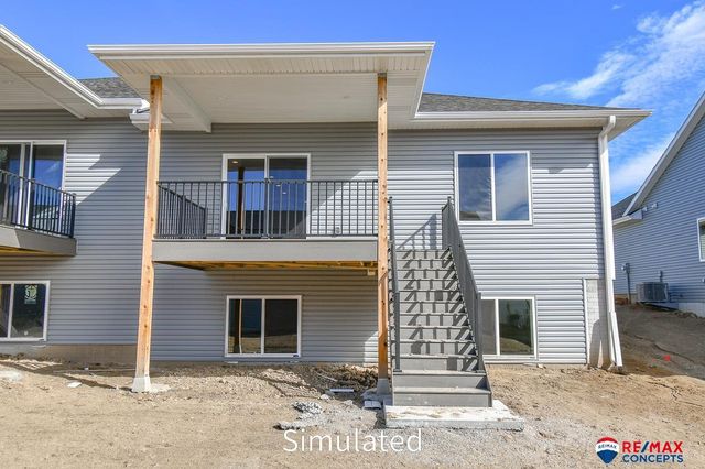 5821 S 94th Street, Lincoln, NE 68526