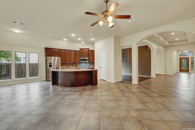2985 HIDDEN MDW, Seguin, TX 78155