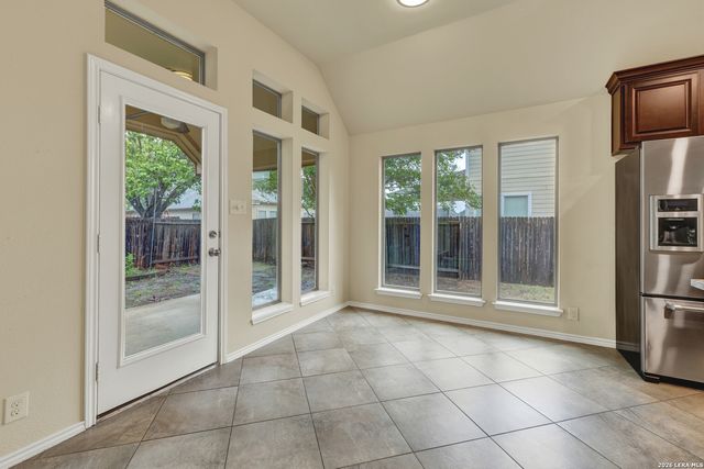 2985 HIDDEN MDW, Seguin, TX 78155