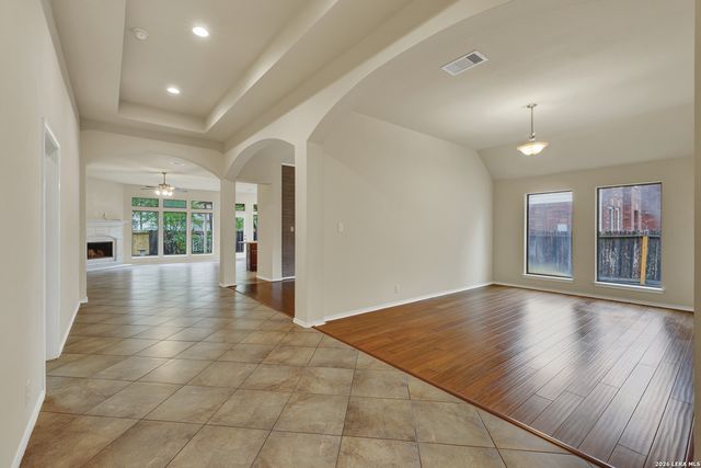 2985 HIDDEN MDW, Seguin, TX 78155