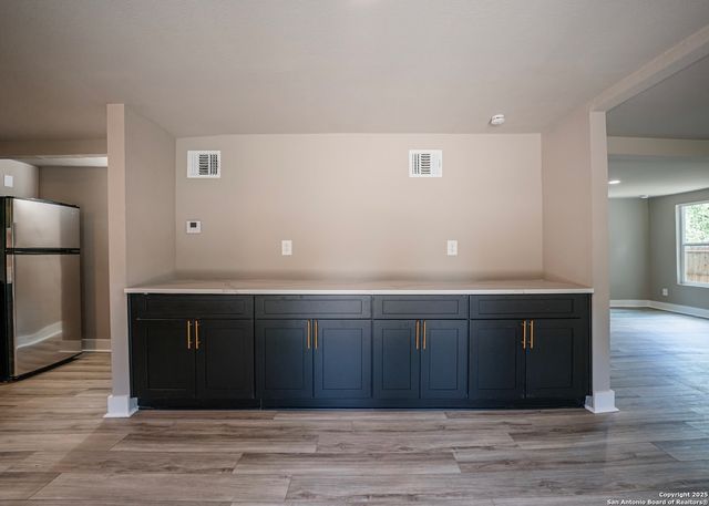 312 Avondale, San Antonio, TX 78223