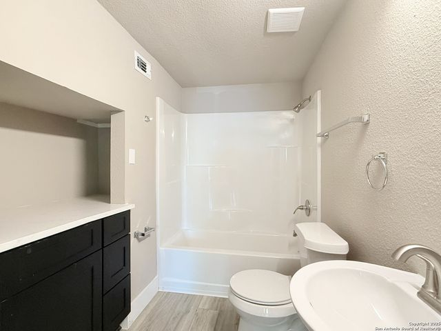312 Avondale, San Antonio, TX 78223