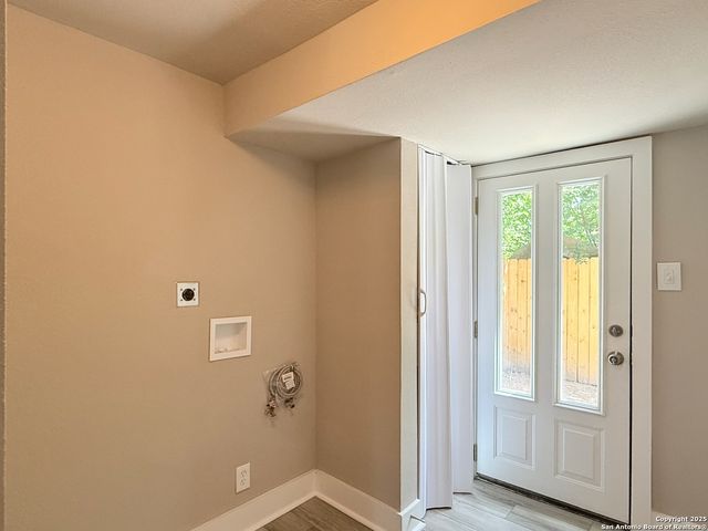 312 Avondale, San Antonio, TX 78223