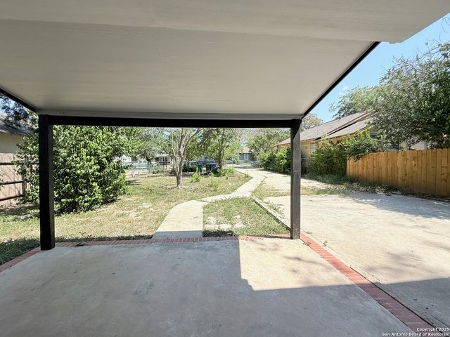 312 Avondale, San Antonio, TX 78223
