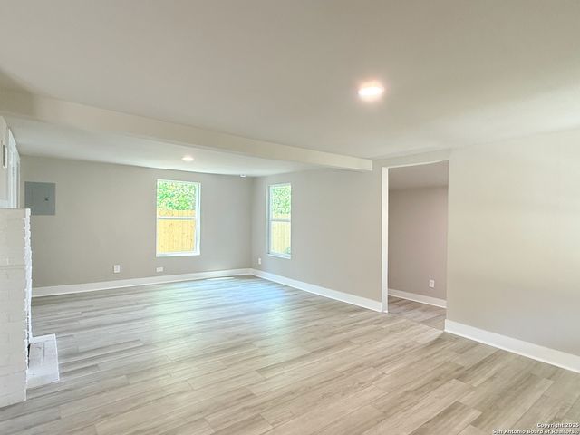 312 Avondale, San Antonio, TX 78223