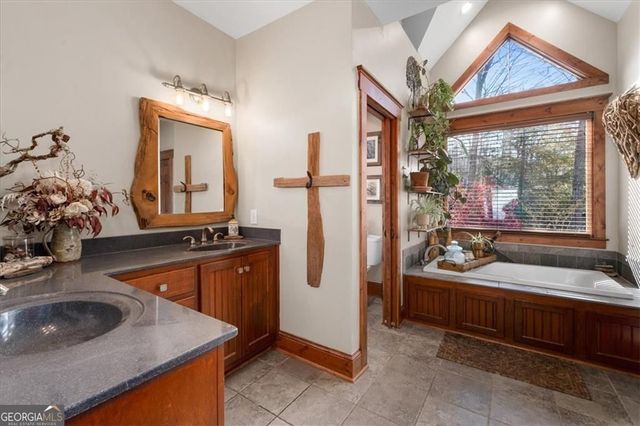 270 Mosswood Lane W, Jasper, GA 30143