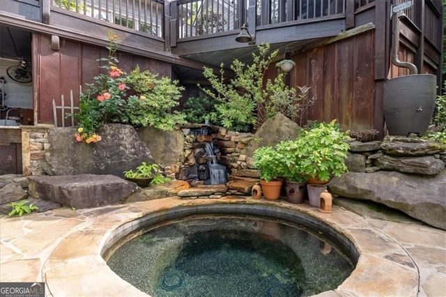 270 Mosswood Lane W, Jasper, GA 30143