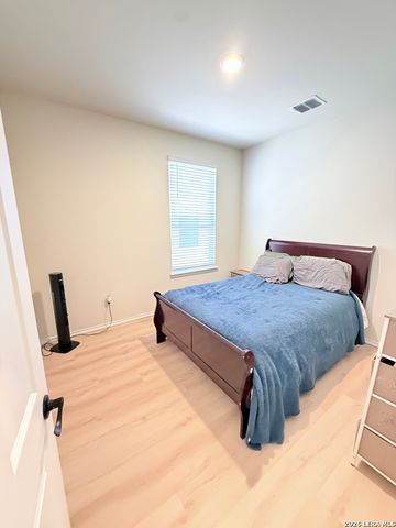 10255 Crossbuck, Converse, TX 78109