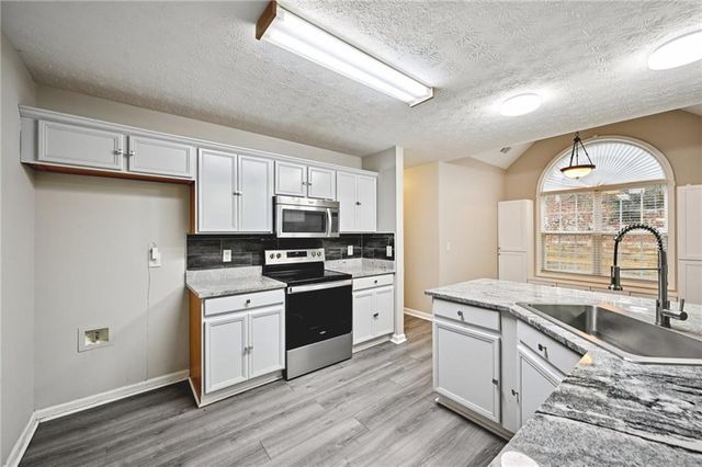 25 Castlehill Court, Covington, GA 30016