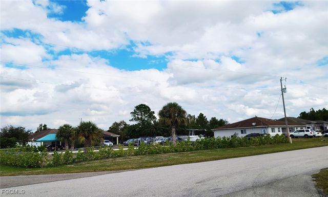 916 Ashley Oaks DR, Lehigh Acres, FL 33974