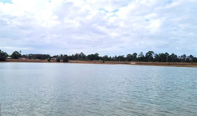 916 Ashley Oaks DR, Lehigh Acres, FL 33974