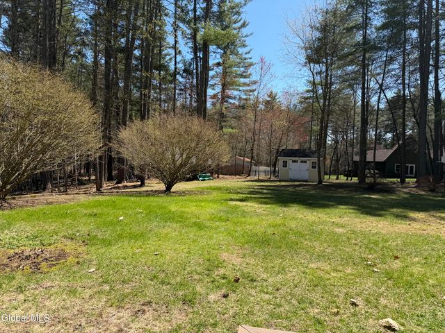 9 Amethyst Drive, Queensbury, NY 12804