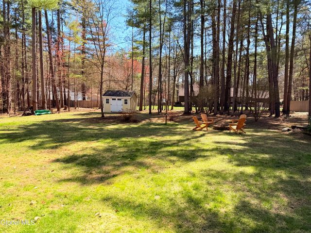 9 Amethyst Drive, Queensbury, NY 12804