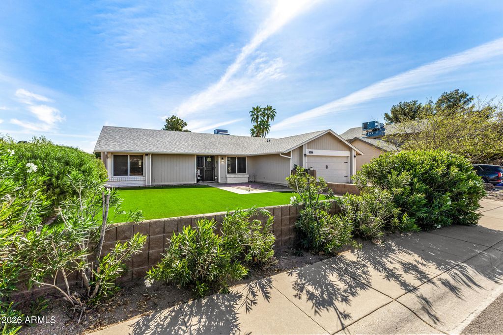 15425 N 23RD Drive, Phoenix, AZ 85023