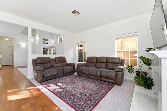 4933 Santo, Oak Park, CA 91377