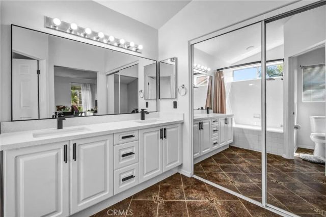 4933 Santo, Oak Park, CA 91377