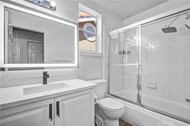4933 Santo, Oak Park, CA 91377