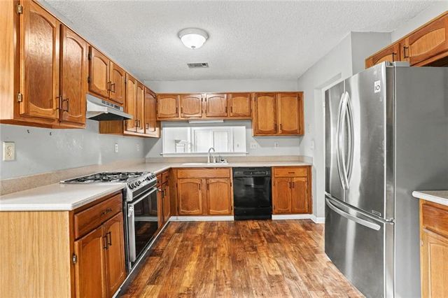 3225 Salem Cove Way SE, Conyers, GA 30013