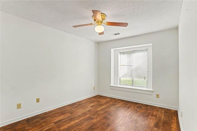 3225 Salem Cove Way SE, Conyers, GA 30013