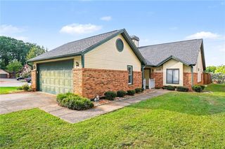 3225 Salem Cove Way SE, Conyers, GA 30013