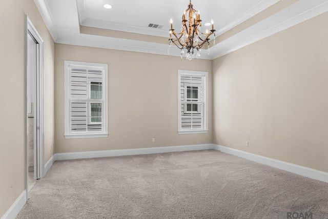 10746 Turning Leaf Dr, Baton Rouge, LA 70810