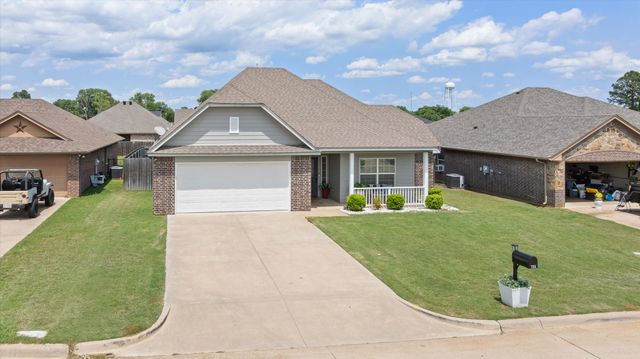 711 Denali Court, Tolar, TX 76476