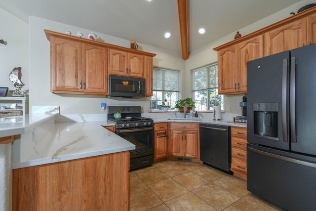 5028 Sora Loop, Klamath Falls, OR 97601