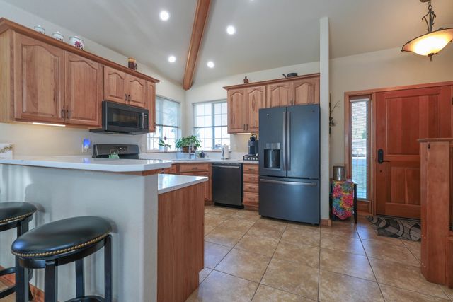 5028 Sora Loop, Klamath Falls, OR 97601