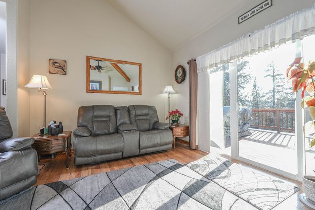 5028 Sora Loop, Klamath Falls, OR 97601