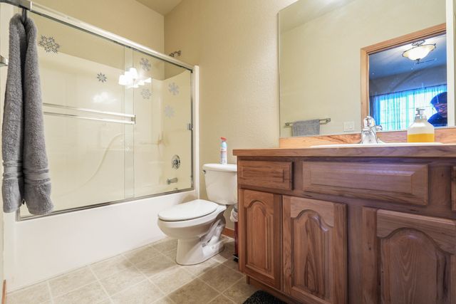 5028 Sora Loop, Klamath Falls, OR 97601