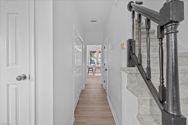 510 Creekwood DR, Chesapeake, VA 23323