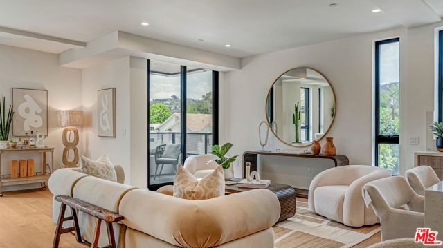 1257 N Detroit Street 302, West Hollywood, CA 90046