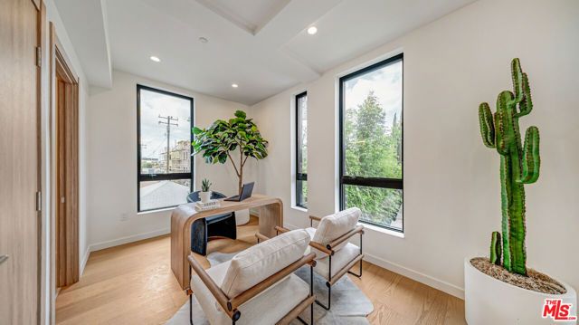1257 N Detroit Street 302, West Hollywood, CA 90046