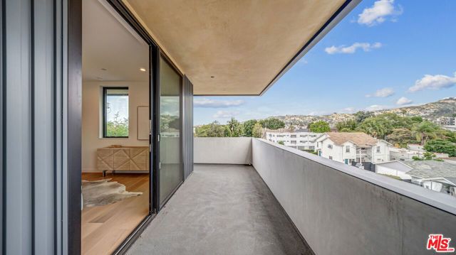1257 N Detroit Street 302, West Hollywood, CA 90046