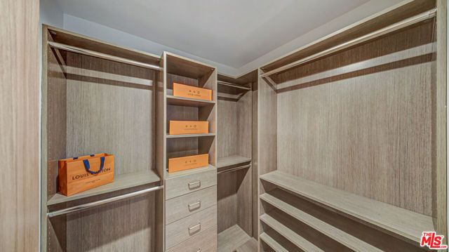 1257 N Detroit Street 302, West Hollywood, CA 90046