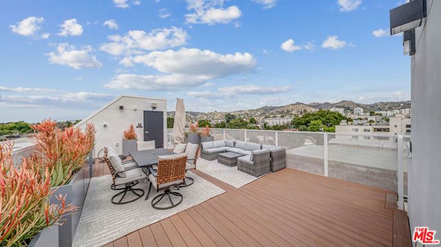 1257 N Detroit Street 302, West Hollywood, CA 90046