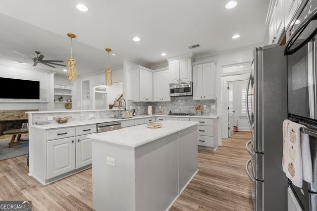 1050 Mountain View Way, Pine Mountain, GA 31822