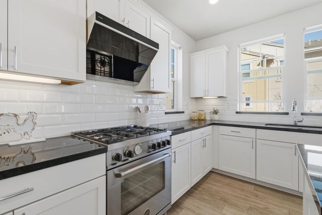 535 San Lorenzo Terrace 1, Sunnyvale, CA 94085