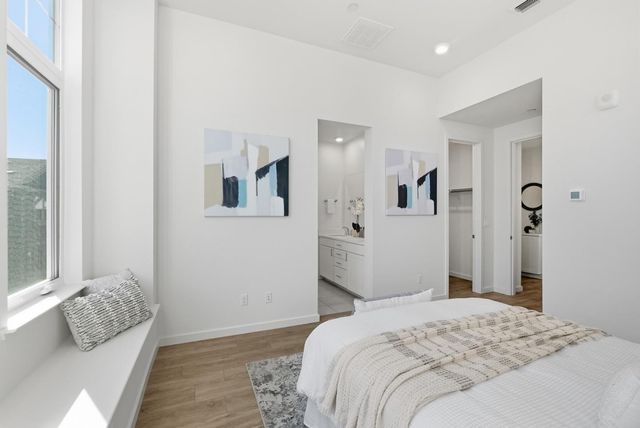 535 San Lorenzo Terrace 1, Sunnyvale, CA 94085