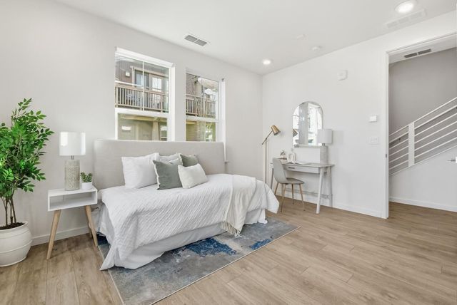 535 San Lorenzo Terrace 1, Sunnyvale, CA 94085