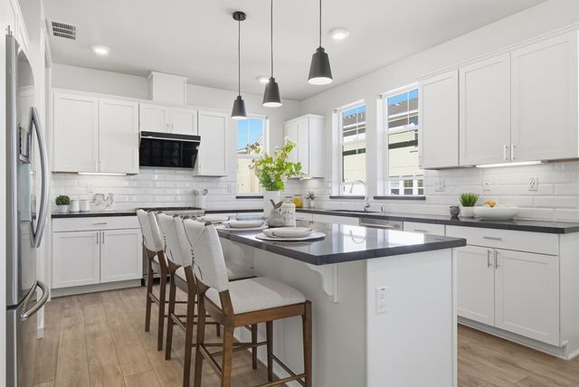 535 San Lorenzo Terrace 1, Sunnyvale, CA 94085